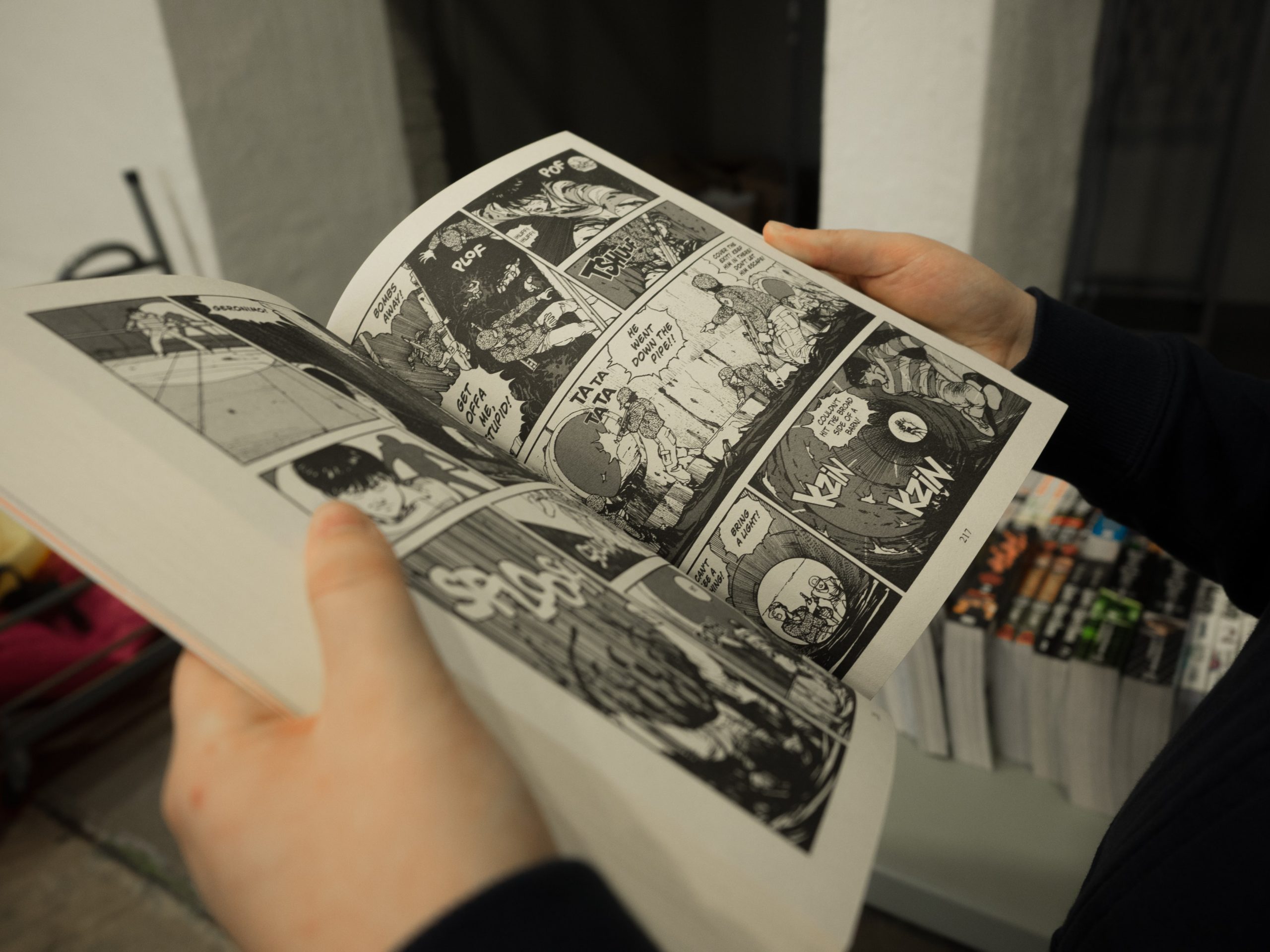 livre manga ouvert